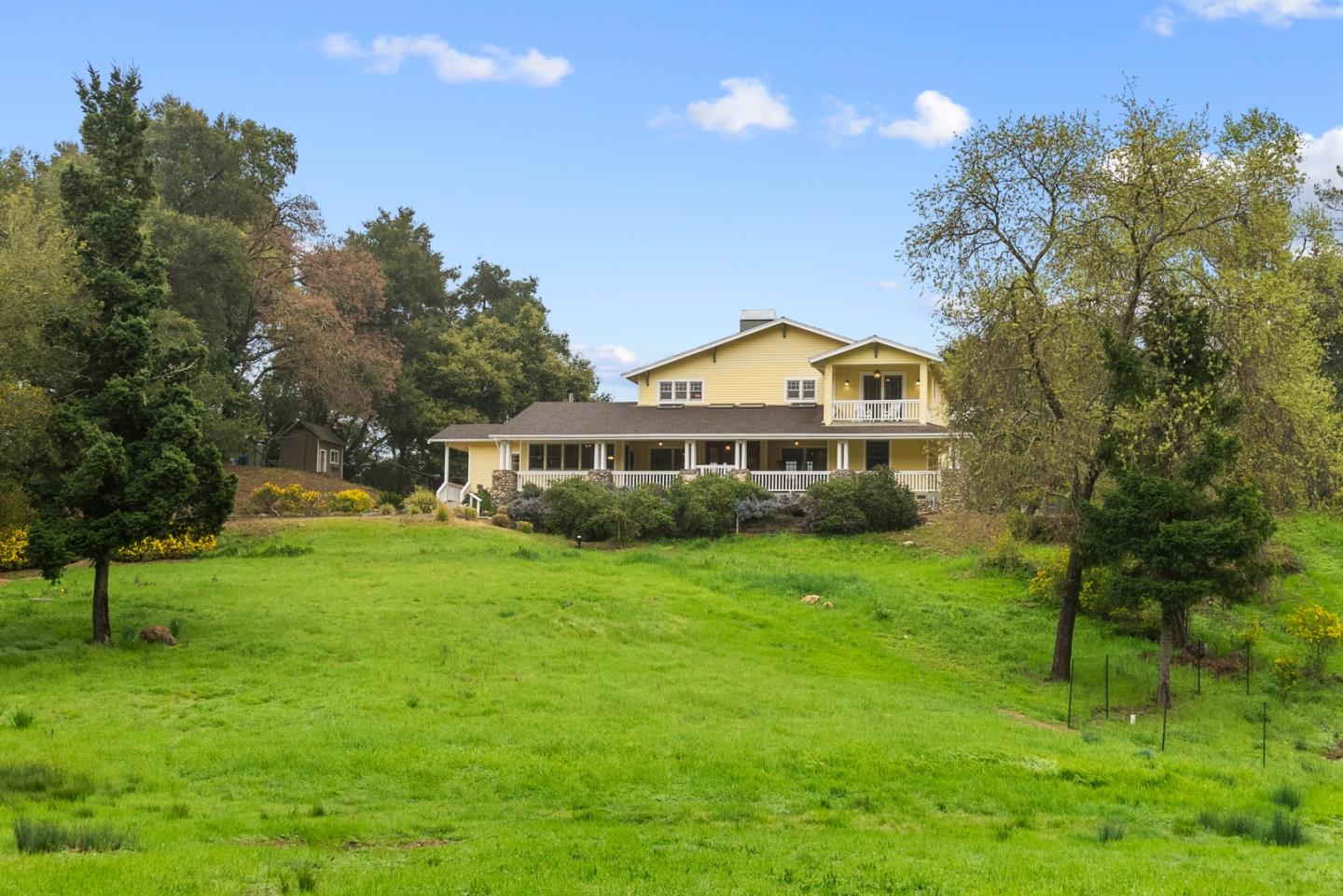Detail Gallery Image 5 of 83 For 18101 Idylwild Rd, Los Gatos,  CA 95033 - 4 Beds | 2/1 Baths