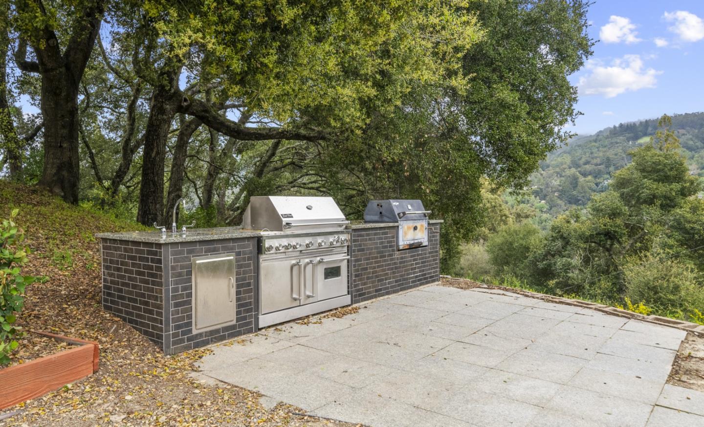 Detail Gallery Image 70 of 83 For 18101 Idylwild Rd, Los Gatos,  CA 95033 - 4 Beds | 2/1 Baths