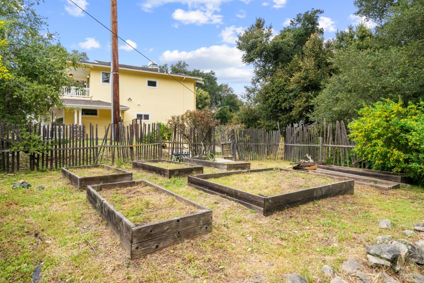 Detail Gallery Image 77 of 83 For 18101 Idylwild Rd, Los Gatos,  CA 95033 - 4 Beds | 2/1 Baths