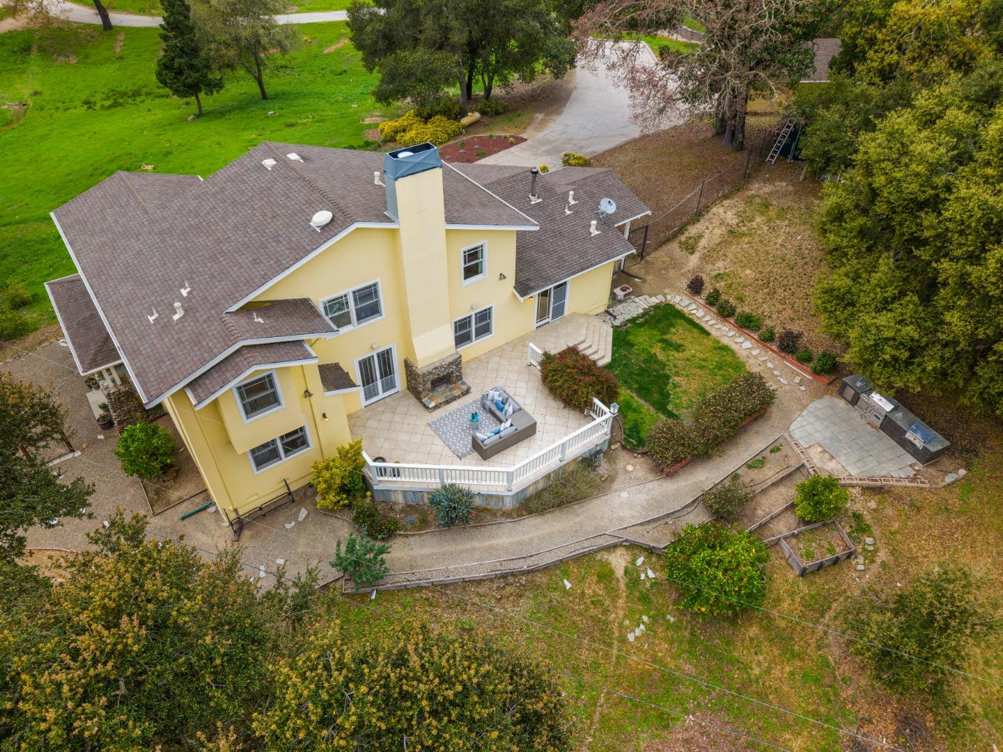 Detail Gallery Image 79 of 83 For 18101 Idylwild Rd, Los Gatos,  CA 95033 - 4 Beds | 2/1 Baths