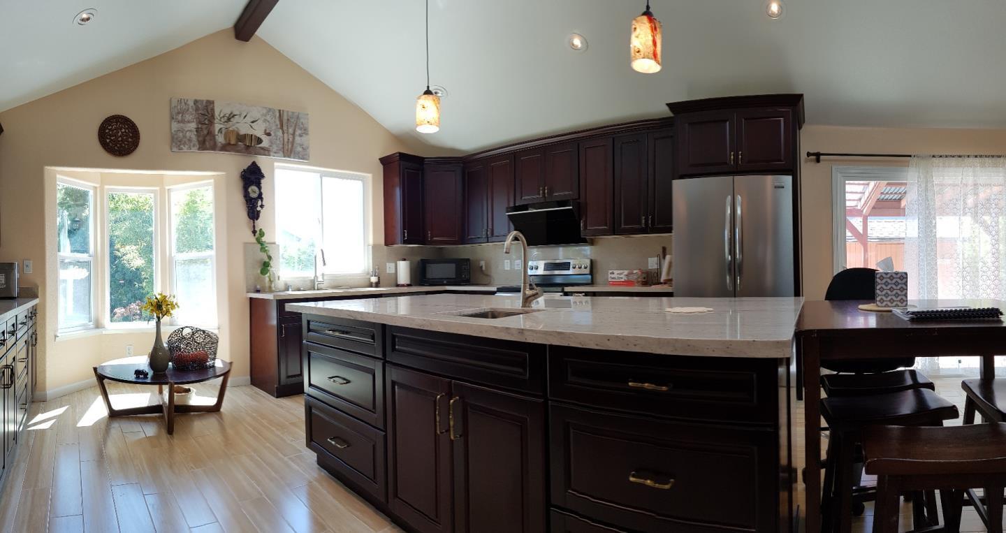 Detail Gallery Image 3 of 24 For 3514 Ramstad Dr, San Jose,  CA 95127 - 6 Beds | 3/1 Baths
