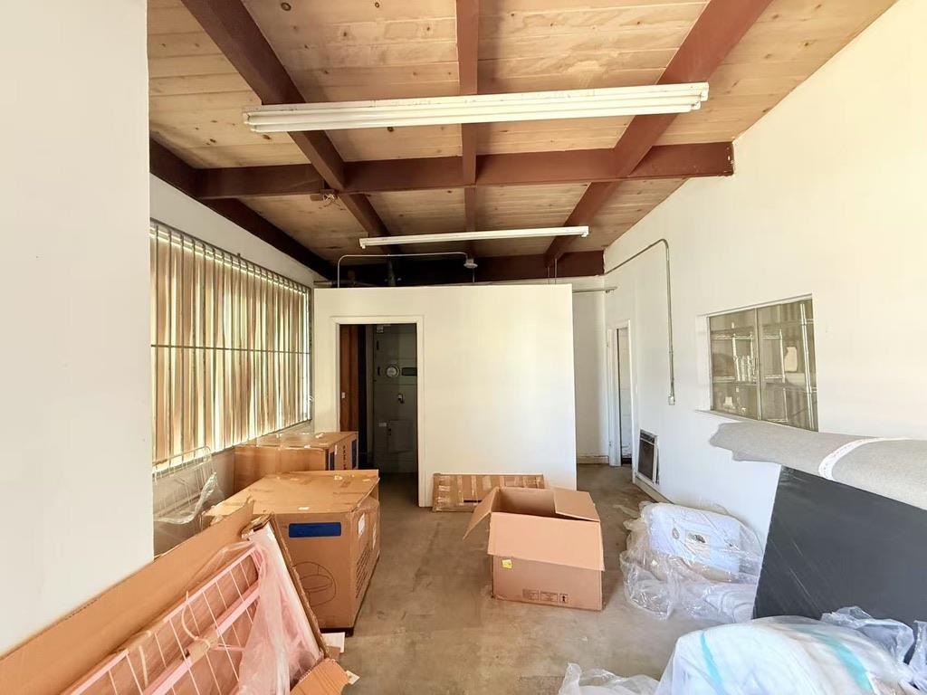 Detail Gallery Image 6 of 8 For 1277 San Mateo Ave, San Bruno,  CA 94066 - – Beds | – Baths