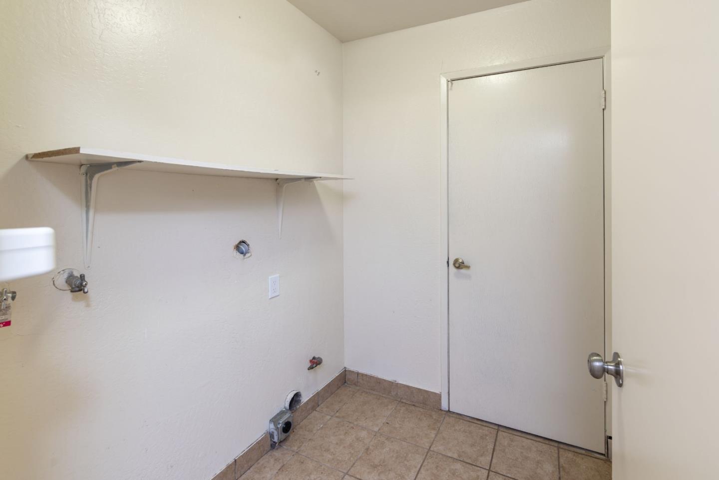 Detail Gallery Image 12 of 29 For 97 Maranatha Dr, Watsonville,  CA 95076 - – Beds | – Baths