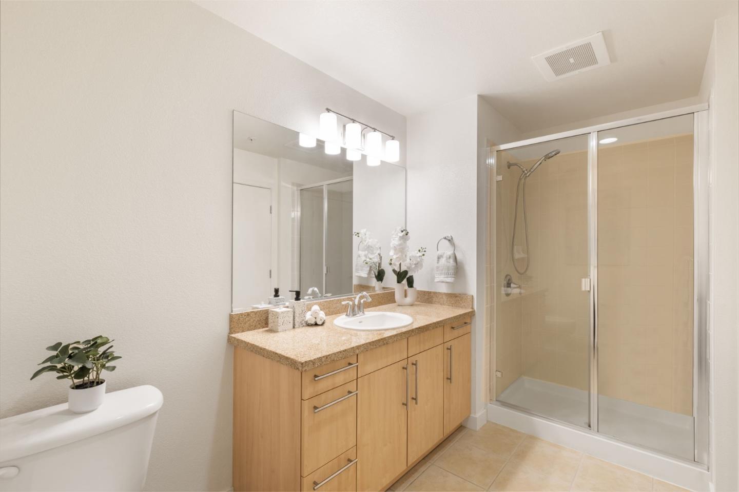 Detail Gallery Image 16 of 30 For 88 Bush St #4114,  San Jose,  CA 95126 - 2 Beds | 2 Baths