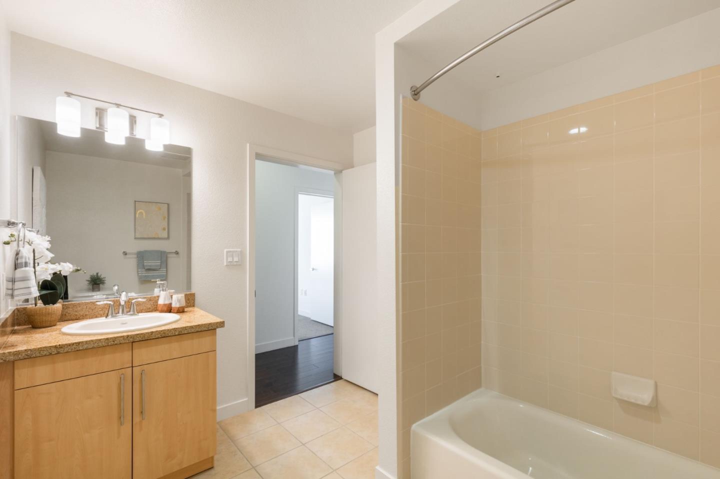 Detail Gallery Image 19 of 30 For 88 Bush St #4114,  San Jose,  CA 95126 - 2 Beds | 2 Baths