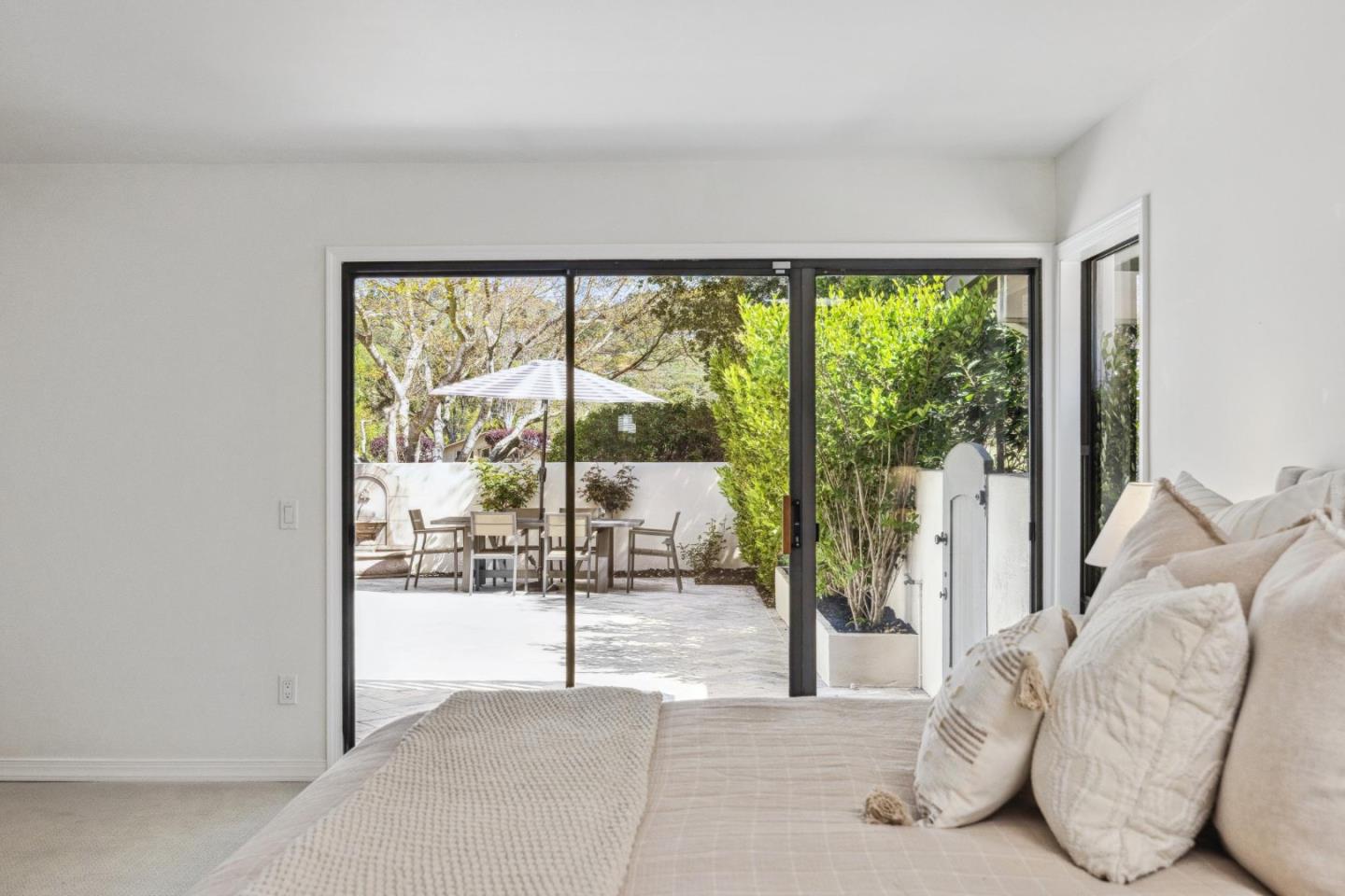 Detail Gallery Image 15 of 42 For 9504 Alder Ct, Carmel,  CA 93923 - 3 Beds | 3 Baths