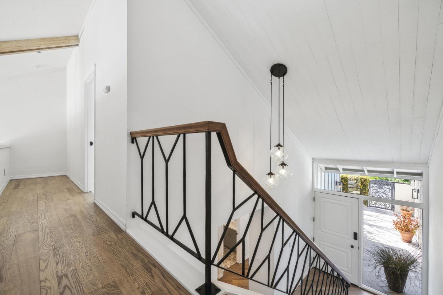 Detail Gallery Image 21 of 42 For 9504 Alder Ct, Carmel,  CA 93923 - 3 Beds | 3 Baths