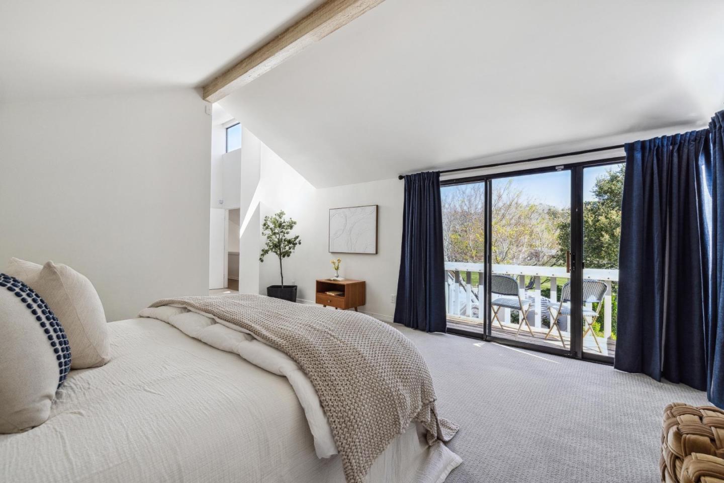 Detail Gallery Image 22 of 42 For 9504 Alder Ct, Carmel,  CA 93923 - 3 Beds | 3 Baths