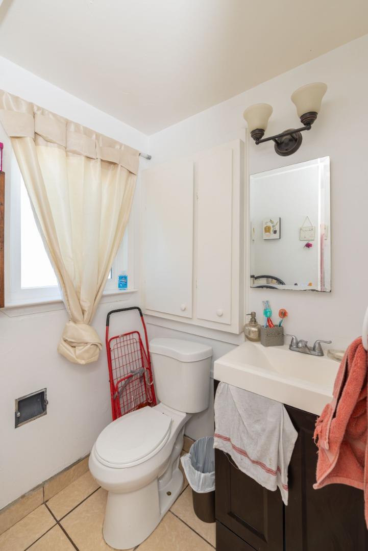 Detail Gallery Image 18 of 34 For 137 Calabasas Rd, Watsonville,  CA 95076 - – Beds | – Baths