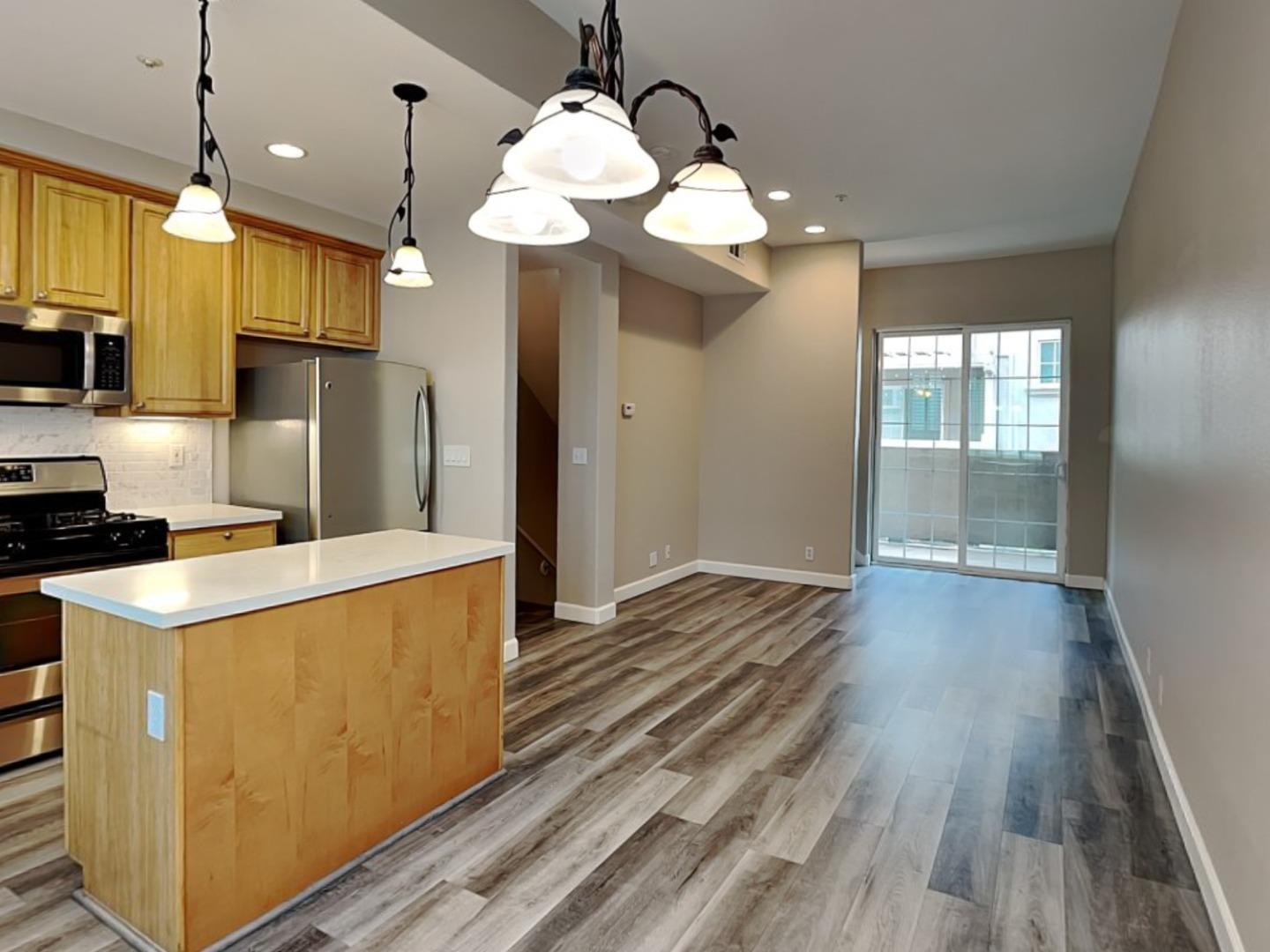 Detail Gallery Image 10 of 28 For 727 Northrup St, San Jose,  CA 95126 - 2 Beds | 2 Baths