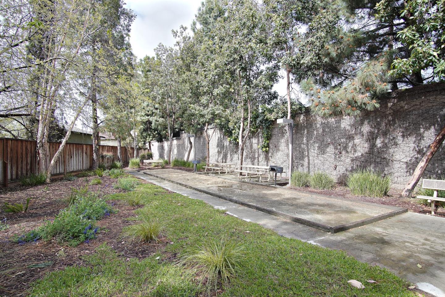 Detail Gallery Image 21 of 28 For 727 Northrup St, San Jose,  CA 95126 - 2 Beds | 2 Baths