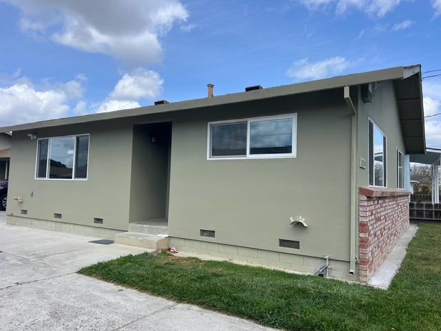 Detail Gallery Image 1 of 11 For 217 8th St Unit a,  Gonzales,  CA 93926 - 2 Beds | 1 Baths