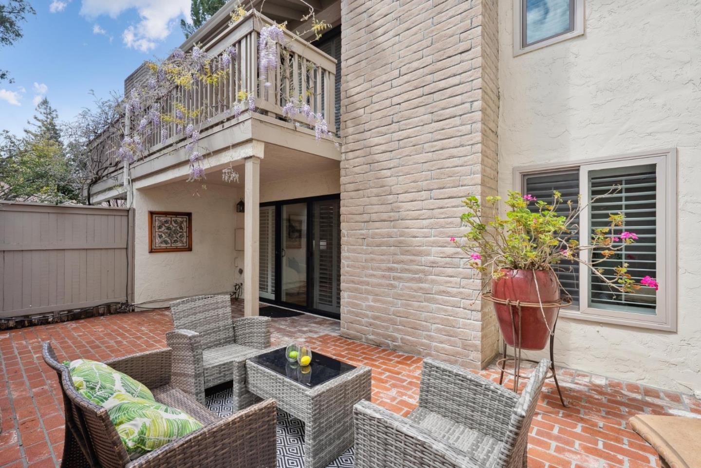 Detail Gallery Image 18 of 31 For 19549 Vineyard Ln, Saratoga,  CA 95070 - 3 Beds | 2/1 Baths