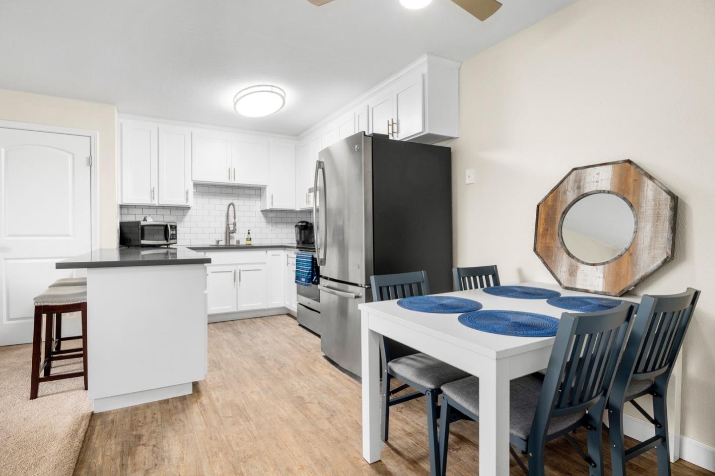 Detail Gallery Image 11 of 32 For 755 14th Ave #811,  Santa Cruz,  CA 95062 - 2 Beds | 1 Baths