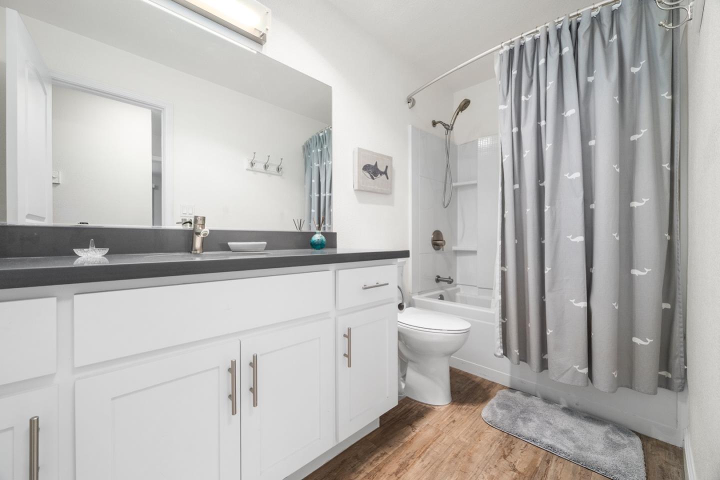 Detail Gallery Image 16 of 32 For 755 14th Ave #811,  Santa Cruz,  CA 95062 - 2 Beds | 1 Baths