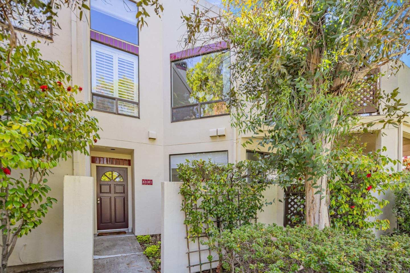 Detail Gallery Image 2 of 31 For 548 Shorebird Cir #3101,  Redwood Shores,  CA 94065 - 3 Beds | 2 Baths