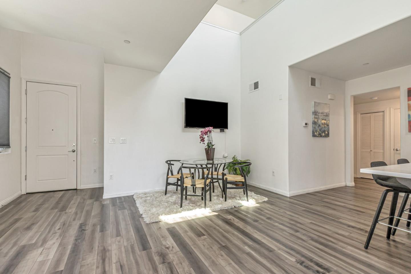 Detail Gallery Image 10 of 39 For 1496 Nightshade Rd #40,  Milpitas,  CA 95035 - 1 Beds | 2 Baths