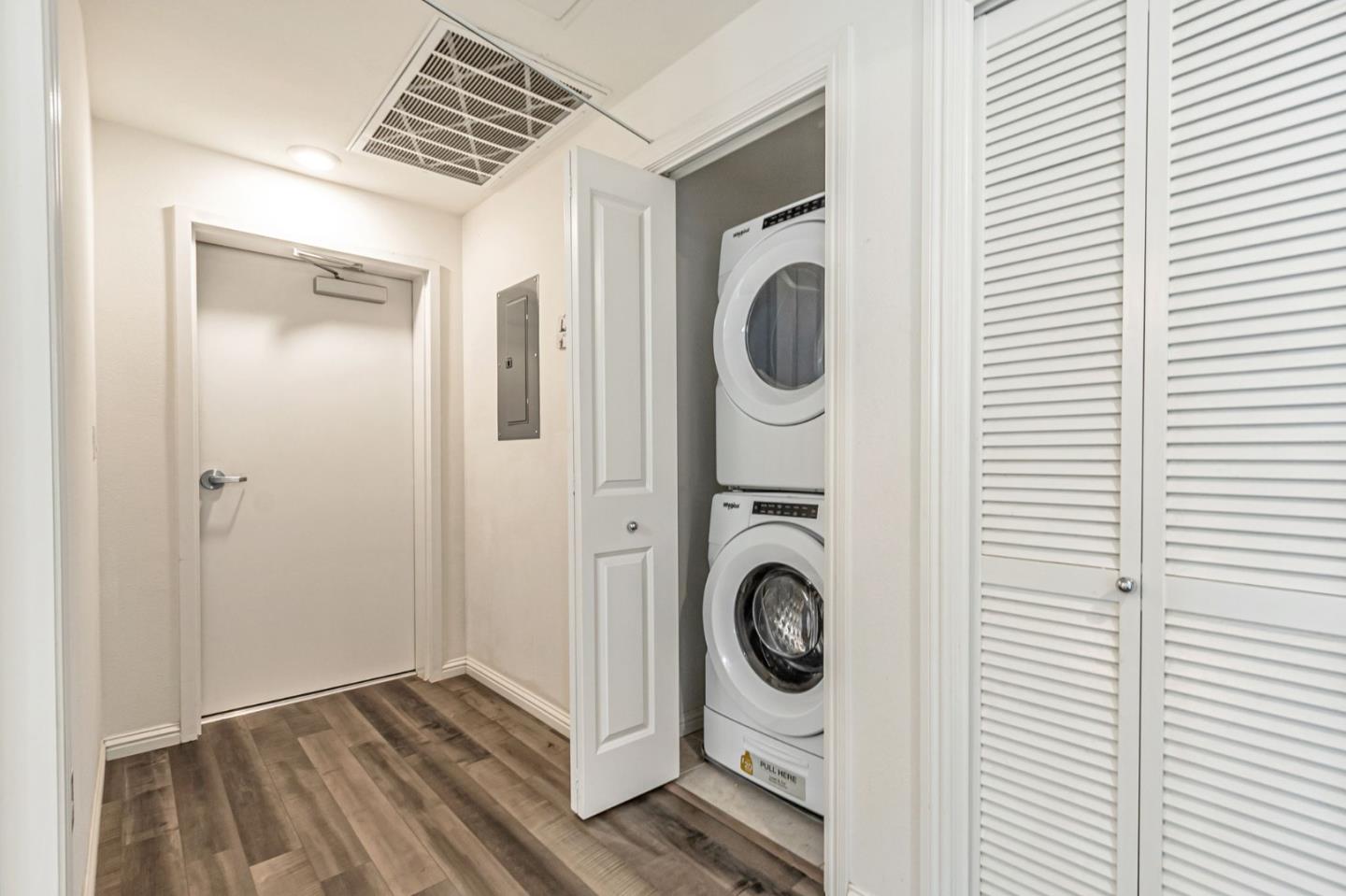 Detail Gallery Image 23 of 39 For 1496 Nightshade Rd #40,  Milpitas,  CA 95035 - 1 Beds | 2 Baths