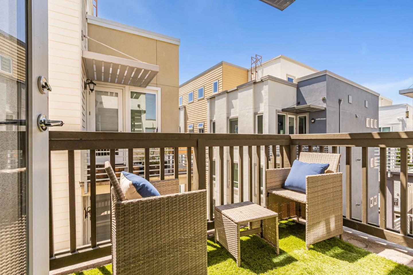 Detail Gallery Image 24 of 39 For 1496 Nightshade Rd #40,  Milpitas,  CA 95035 - 1 Beds | 2 Baths