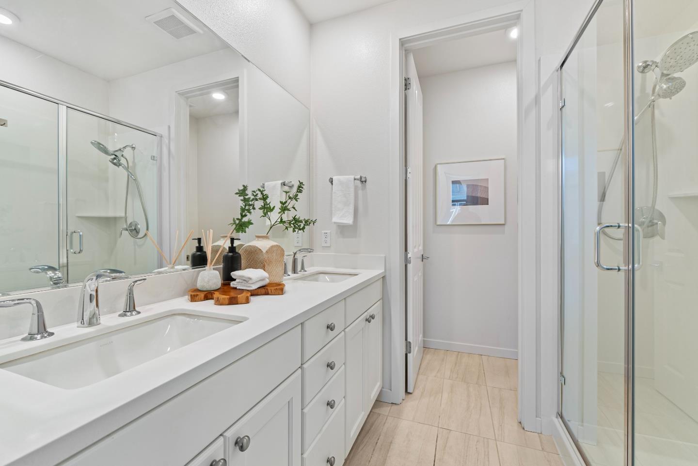 Detail Gallery Image 18 of 37 For 822 Julian Ter #4,  Sunnyvale,  CA 94085 - 3 Beds | 2/2 Baths