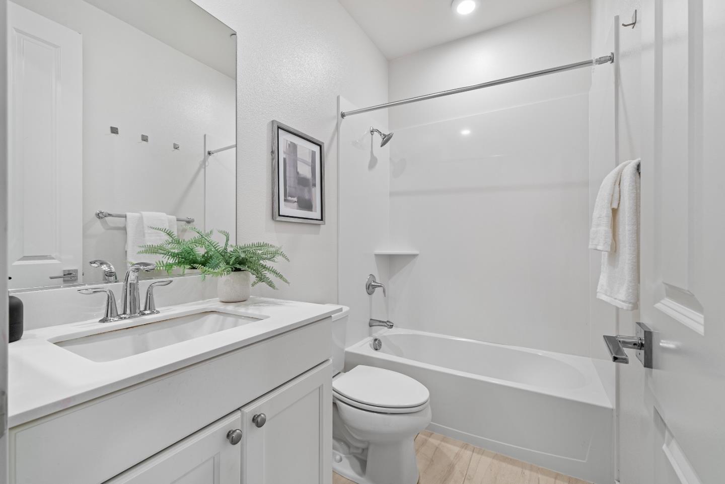 Detail Gallery Image 19 of 37 For 822 Julian Ter #4,  Sunnyvale,  CA 94085 - 3 Beds | 2/2 Baths