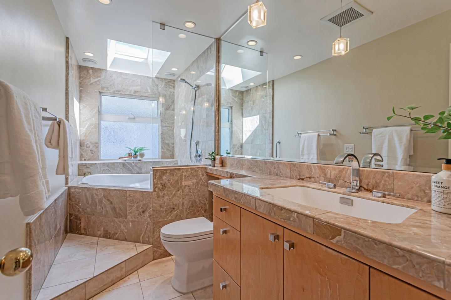 Detail Gallery Image 45 of 76 For 232 Union St, Santa Cruz,  CA 95060 - 3 Beds | 2/1 Baths