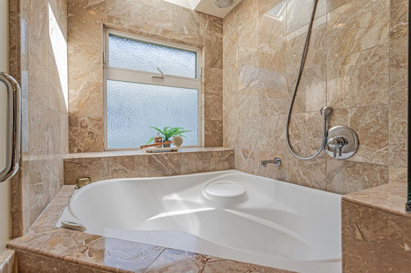 Detail Gallery Image 47 of 76 For 232 Union St, Santa Cruz,  CA 95060 - 3 Beds | 2/1 Baths