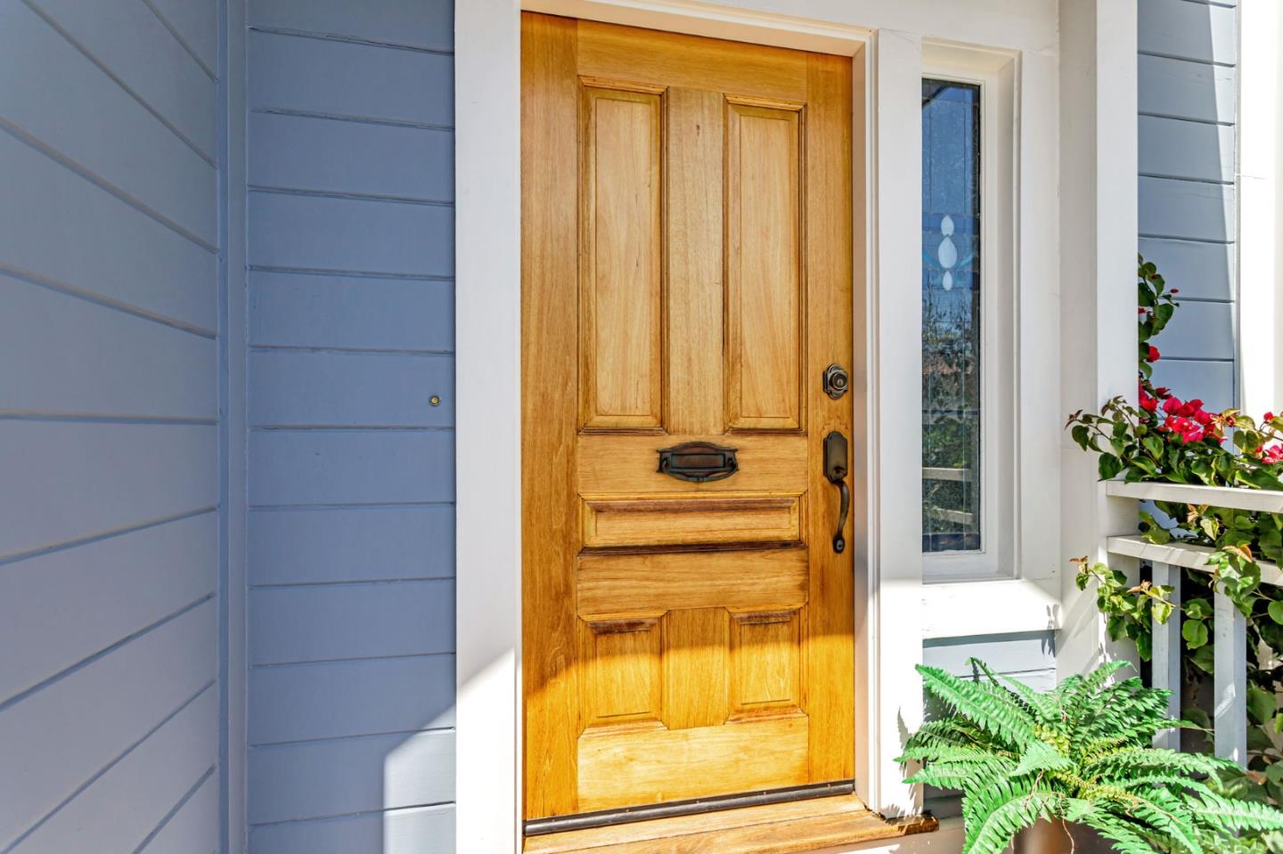 Detail Gallery Image 5 of 76 For 232 Union St, Santa Cruz,  CA 95060 - 3 Beds | 2/1 Baths