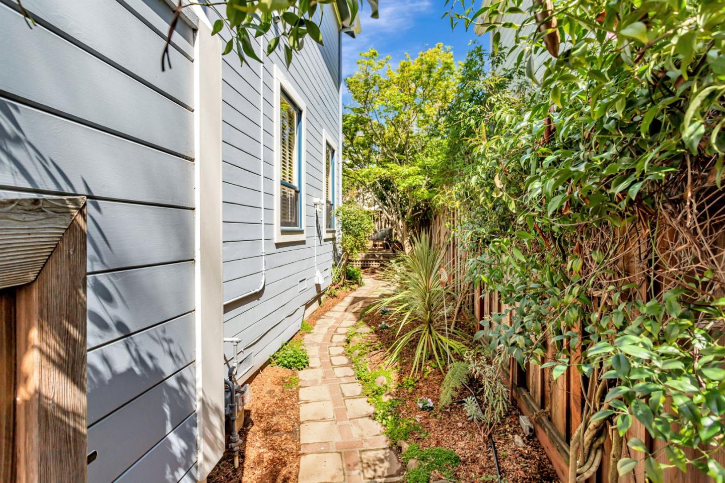 Detail Gallery Image 58 of 76 For 232 Union St, Santa Cruz,  CA 95060 - 3 Beds | 2/1 Baths