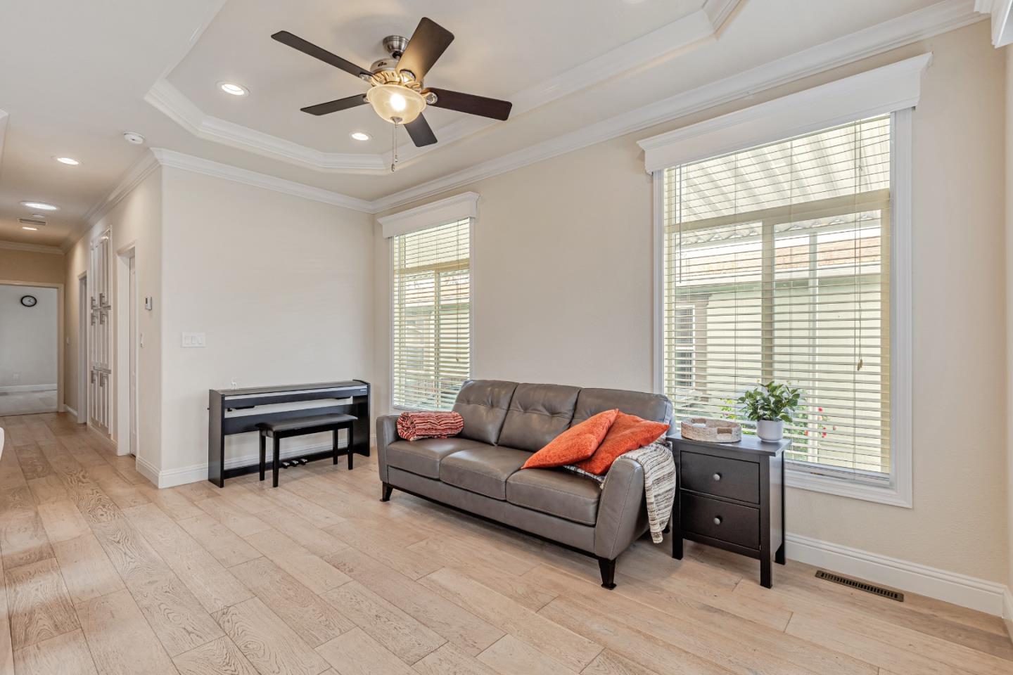 Detail Gallery Image 19 of 60 For 1220 Tasman Dr #25,  Sunnyvale,  CA 94089 - 3 Beds | 2 Baths