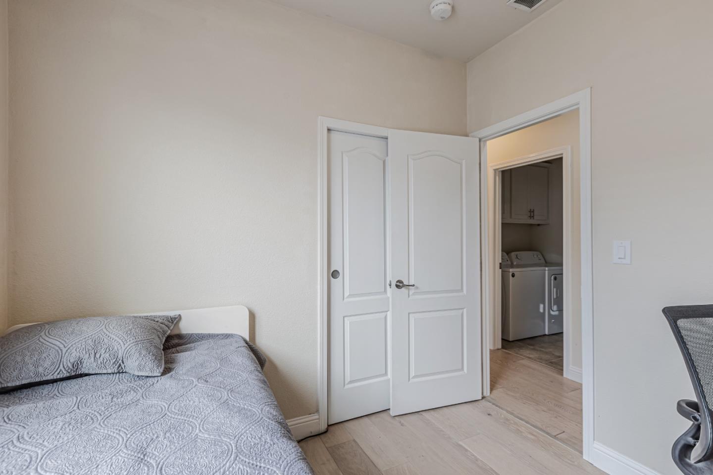 Detail Gallery Image 25 of 60 For 1220 Tasman Dr #25,  Sunnyvale,  CA 94089 - 3 Beds | 2 Baths