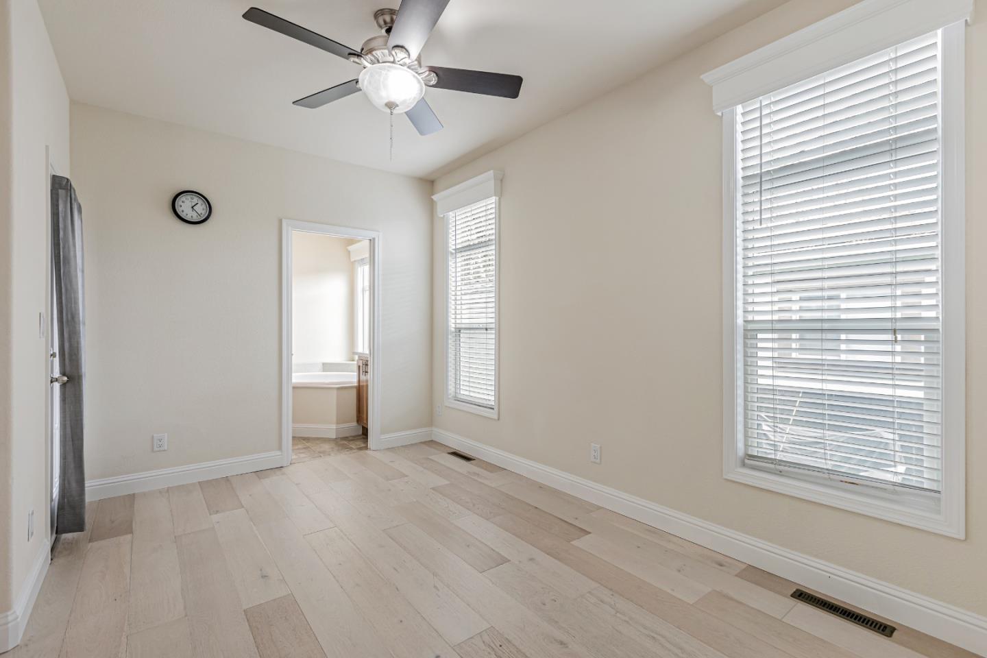 Detail Gallery Image 30 of 60 For 1220 Tasman Dr #25,  Sunnyvale,  CA 94089 - 3 Beds | 2 Baths