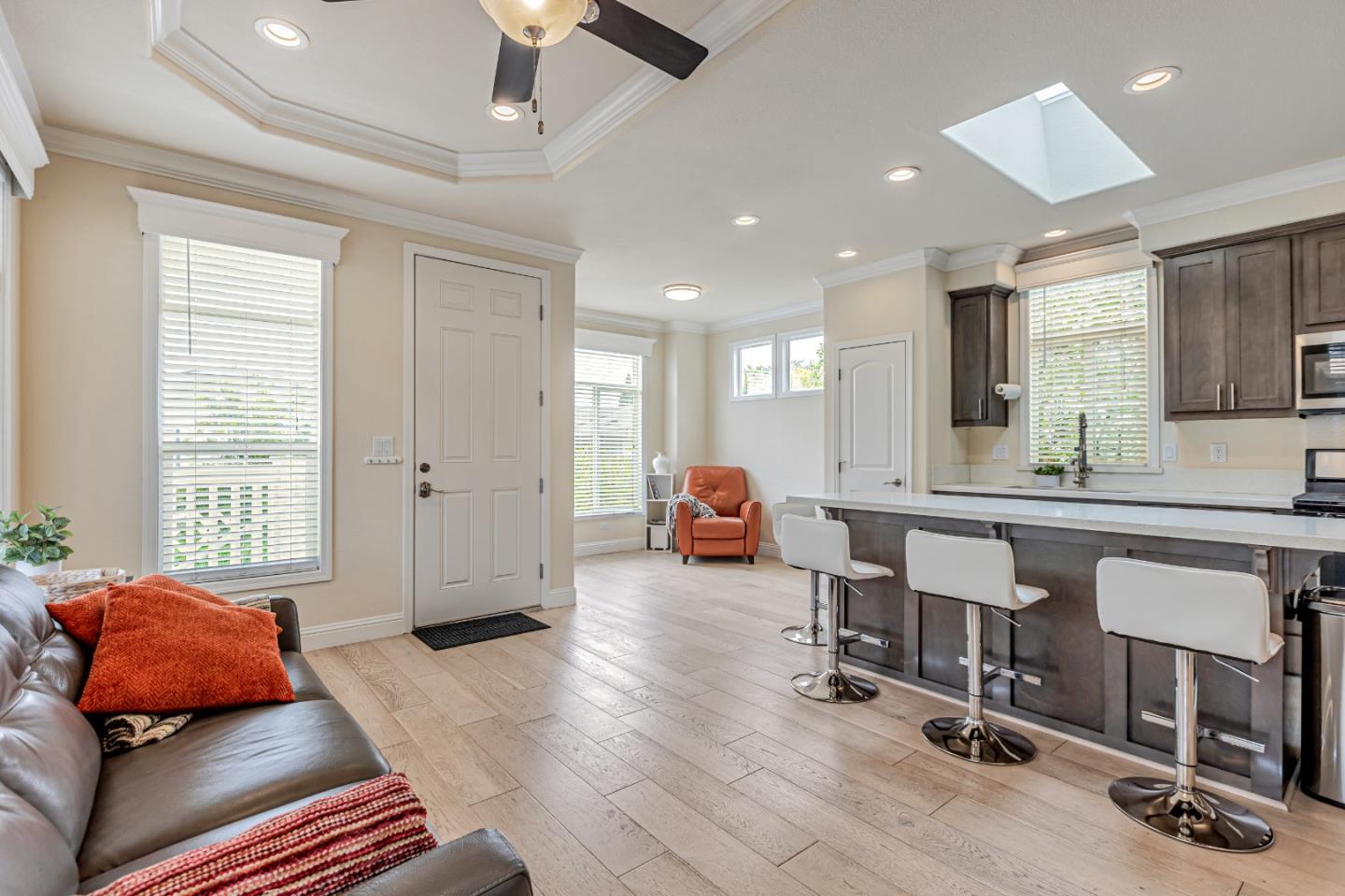 Detail Gallery Image 8 of 60 For 1220 Tasman Dr #25,  Sunnyvale,  CA 94089 - 3 Beds | 2 Baths