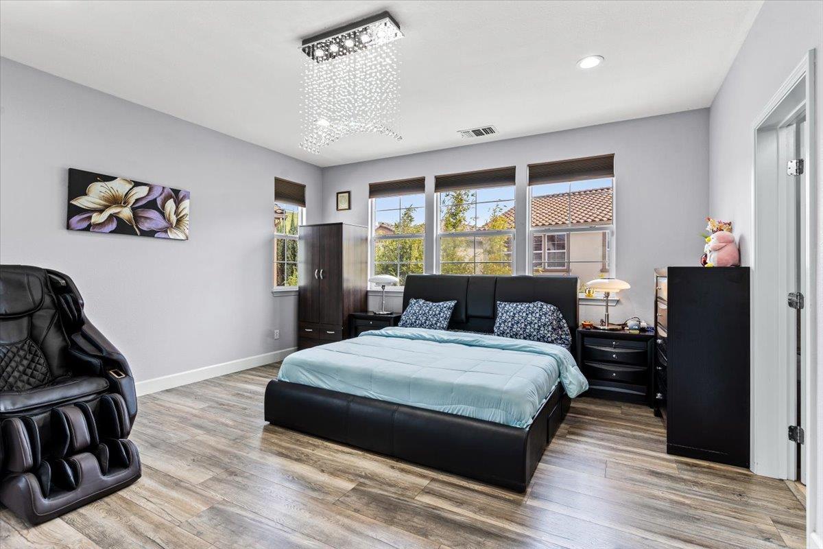 Detail Gallery Image 17 of 30 For 280 Wildhorse Ct, San Jose,  CA 95138 - 5 Beds | 3/1 Baths