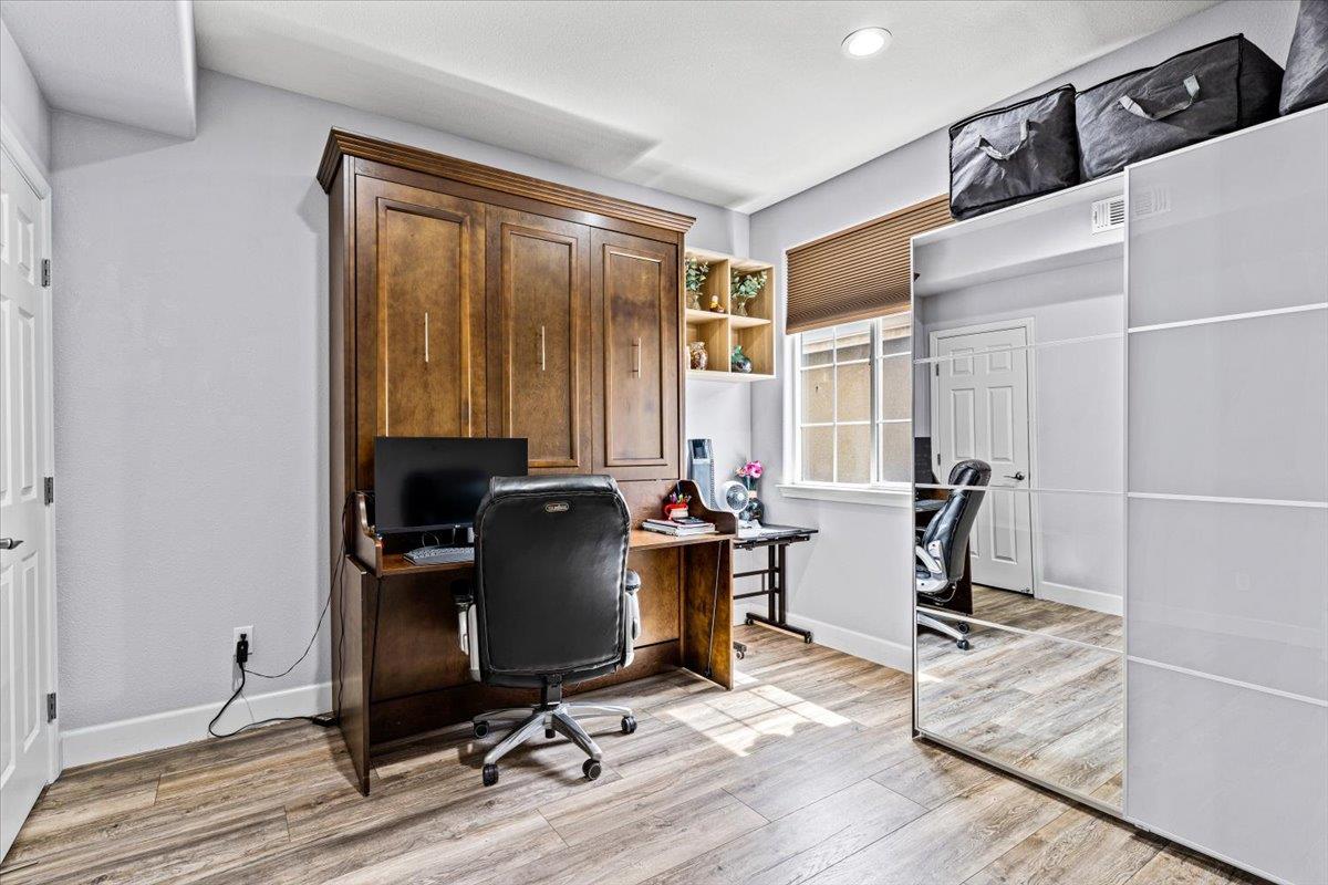 Detail Gallery Image 21 of 30 For 280 Wildhorse Ct, San Jose,  CA 95138 - 5 Beds | 3/1 Baths
