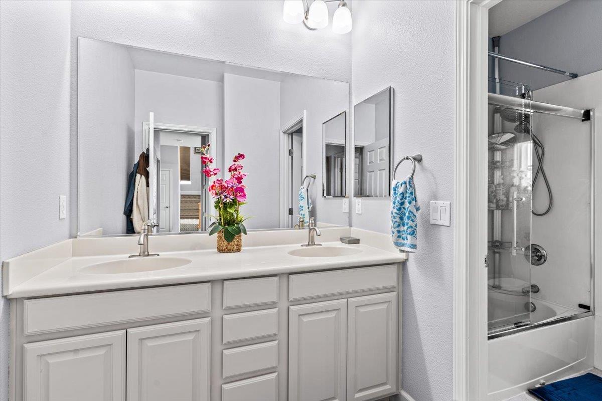 Detail Gallery Image 23 of 30 For 280 Wildhorse Ct, San Jose,  CA 95138 - 5 Beds | 3/1 Baths