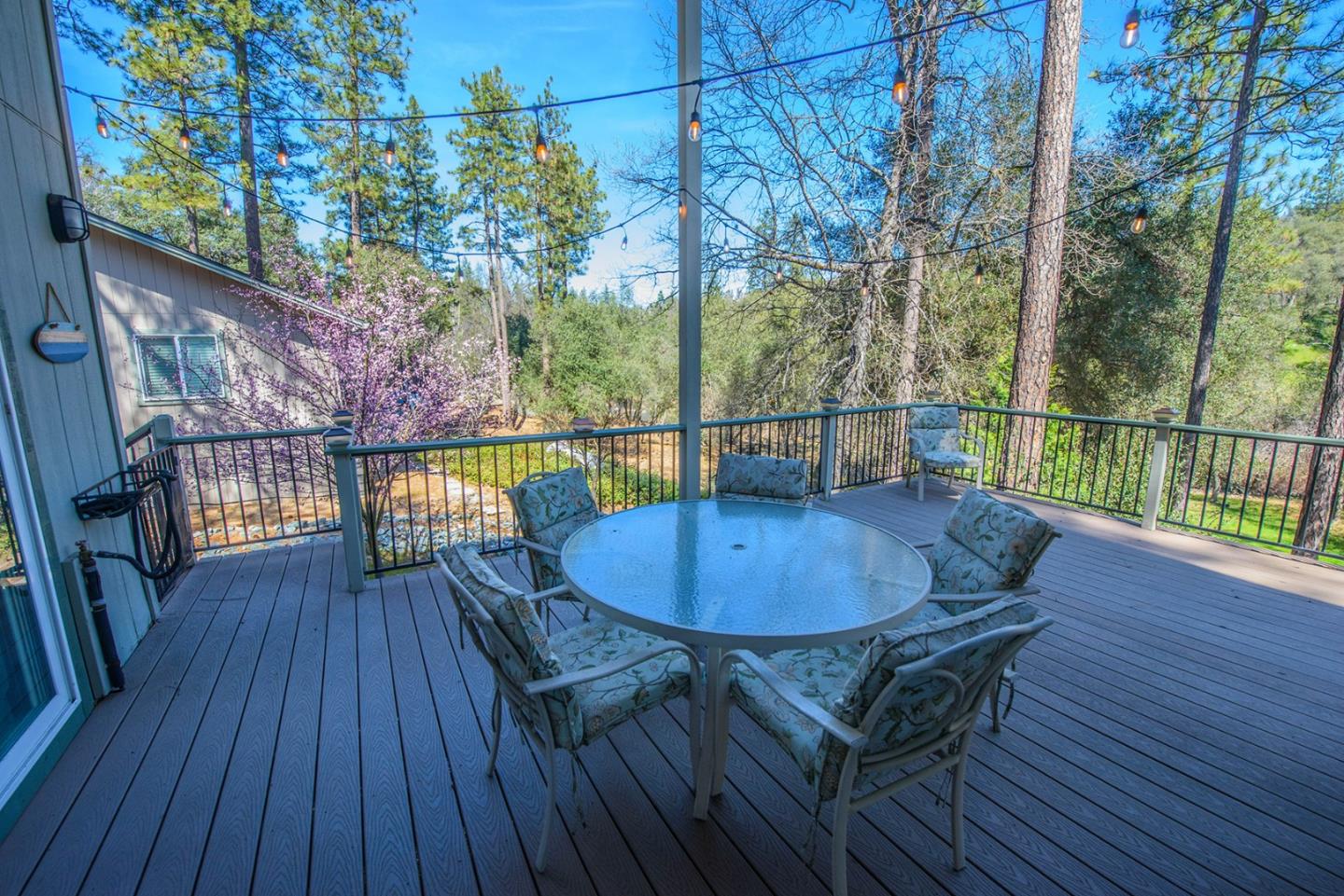 Detail Gallery Image 25 of 36 For 13069 Wells Fargo Dr, Groveland,  CA 95321 - 3 Beds | 3 Baths