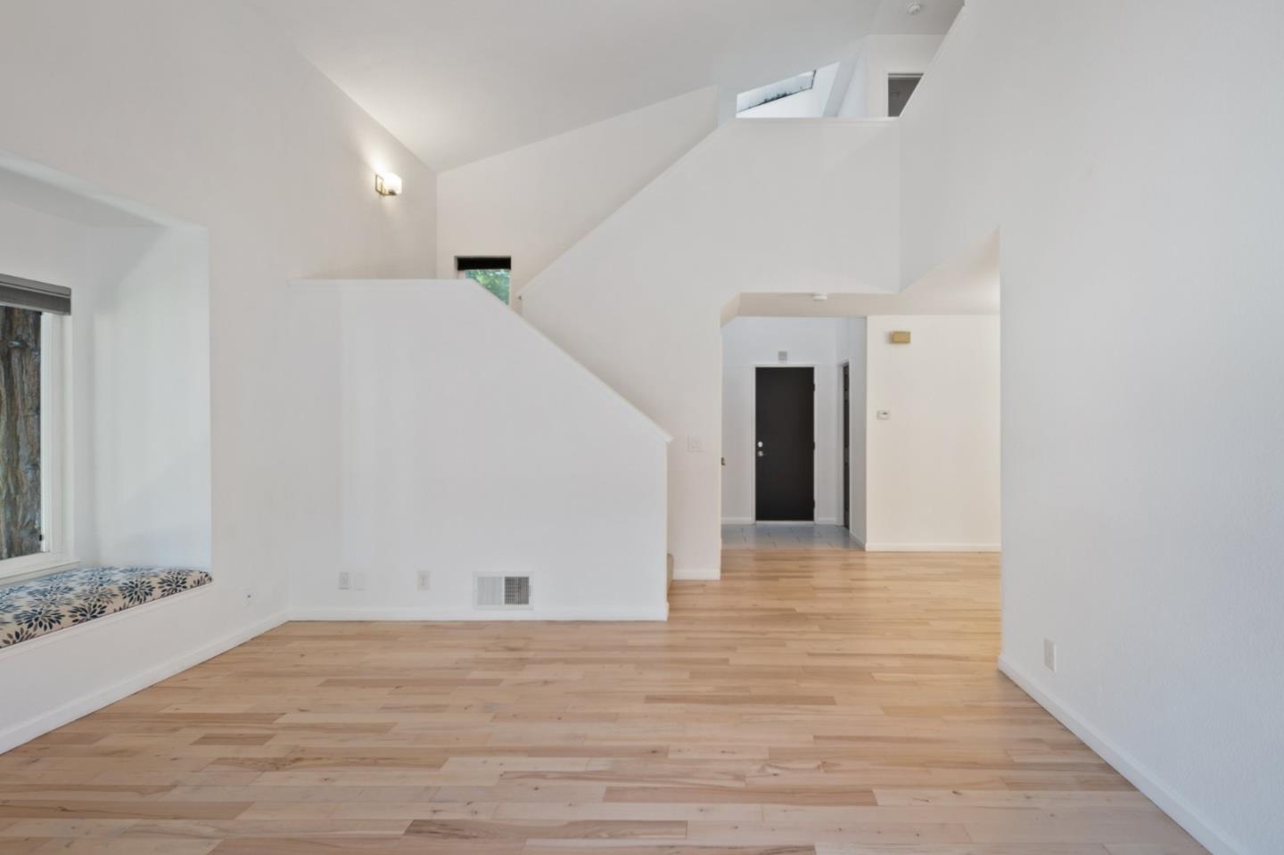 Detail Gallery Image 11 of 33 For 5361 San Simeon Pl, Castro Valley,  CA 94552 - 2 Beds | 2/1 Baths