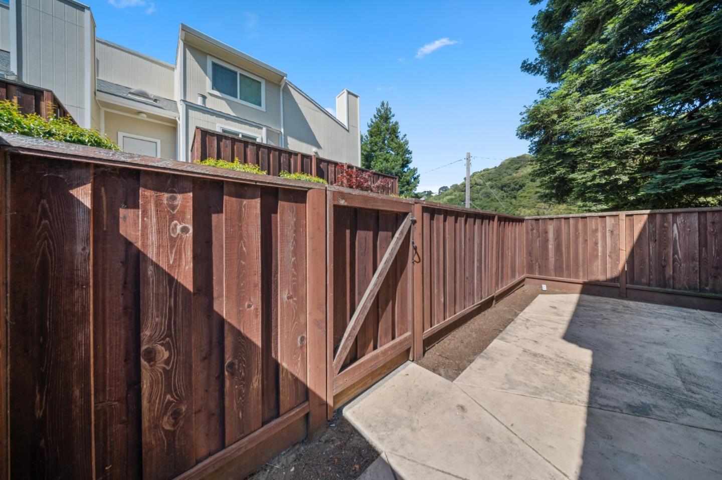 Detail Gallery Image 24 of 33 For 5361 San Simeon Pl, Castro Valley,  CA 94552 - 2 Beds | 2/1 Baths