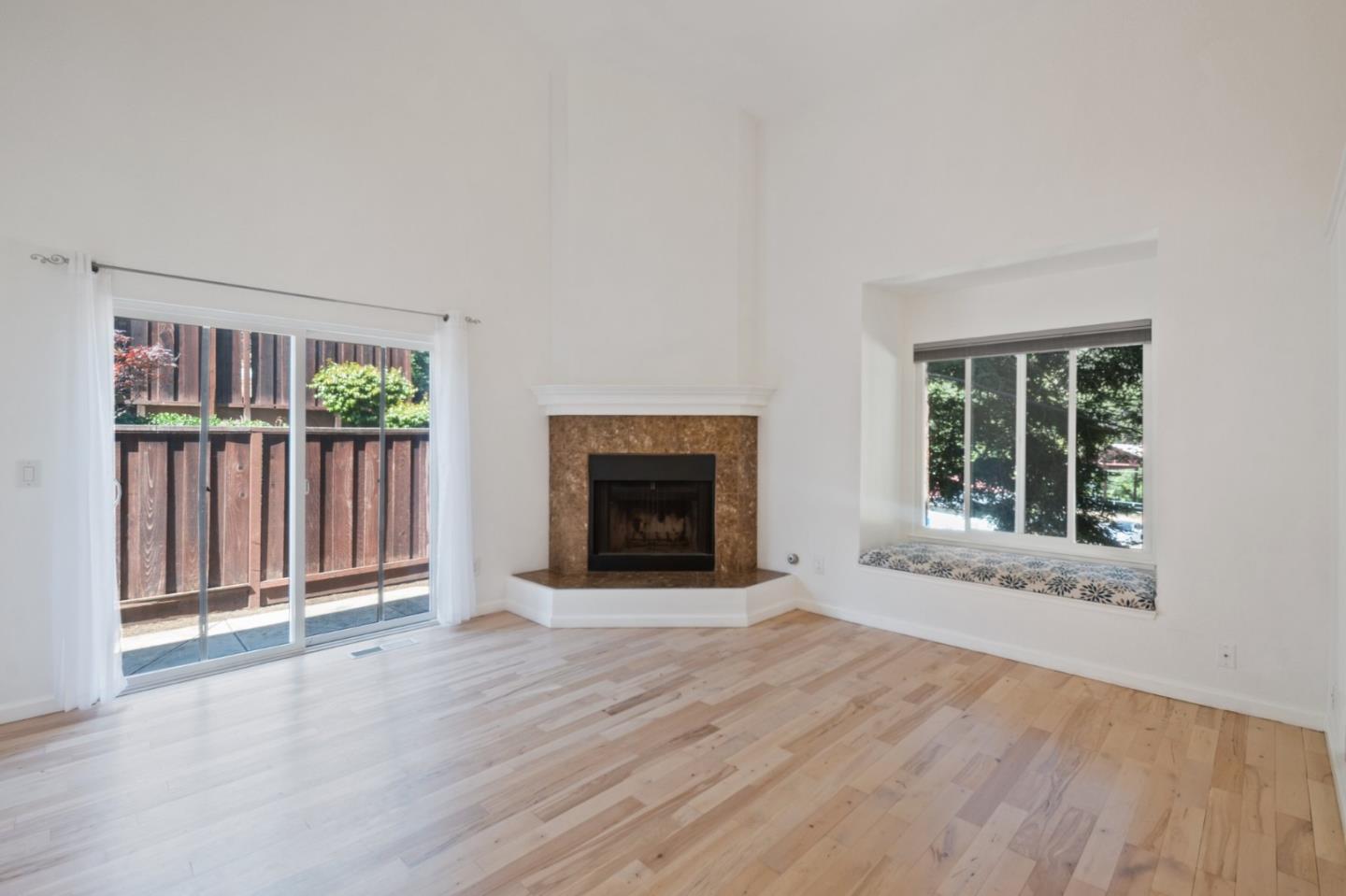 Detail Gallery Image 8 of 33 For 5361 San Simeon Pl, Castro Valley,  CA 94552 - 2 Beds | 2/1 Baths