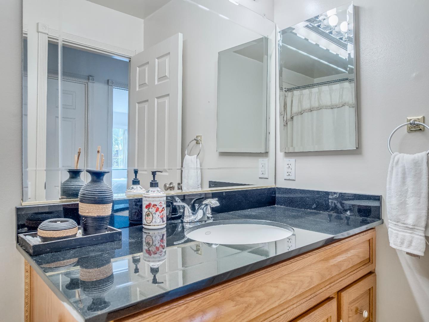 Detail Gallery Image 14 of 25 For 6281 Mountford Dr, San Jose,  CA 95123 - 3 Beds | 2 Baths