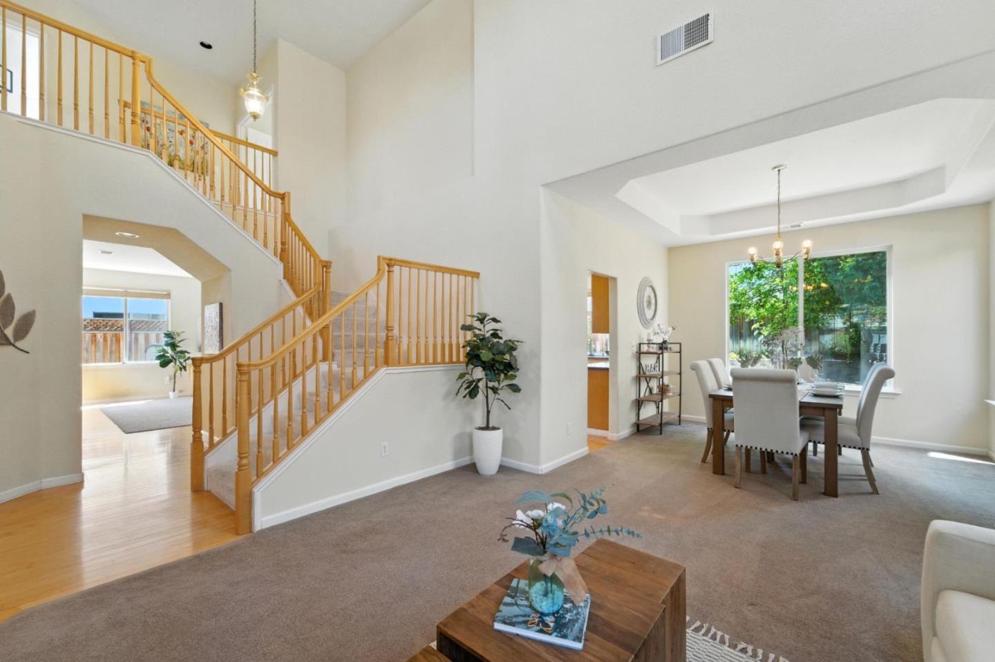 Detail Gallery Image 17 of 44 For 1480 Finch Ln, Gilroy,  CA 95020 - 4 Beds | 3 Baths