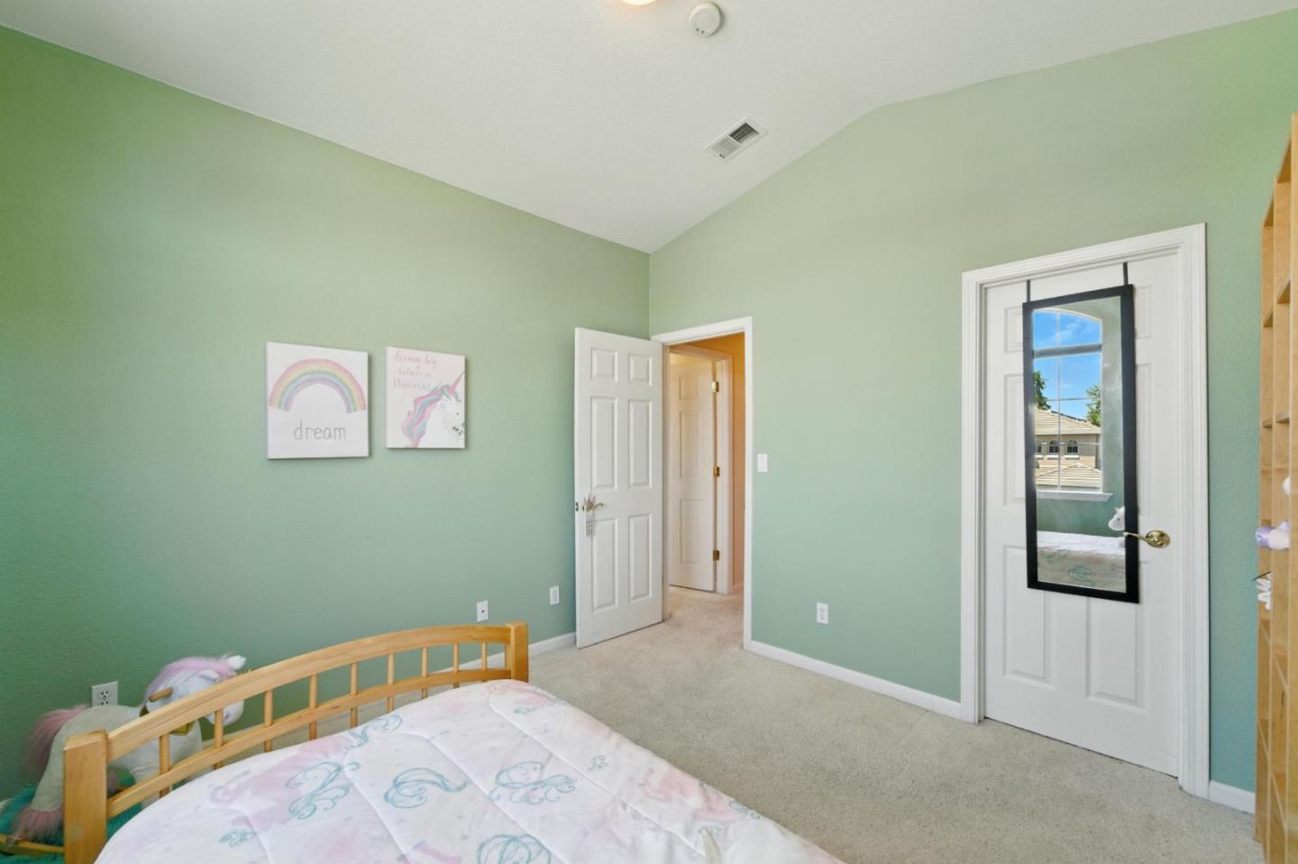 Detail Gallery Image 25 of 44 For 1480 Finch Ln, Gilroy,  CA 95020 - 4 Beds | 3 Baths