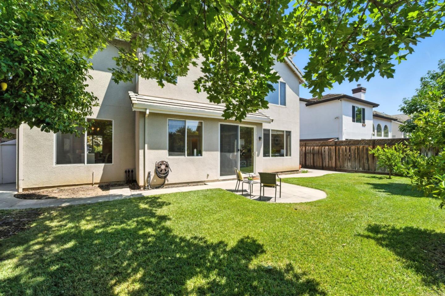 Detail Gallery Image 35 of 44 For 1480 Finch Ln, Gilroy,  CA 95020 - 4 Beds | 3 Baths