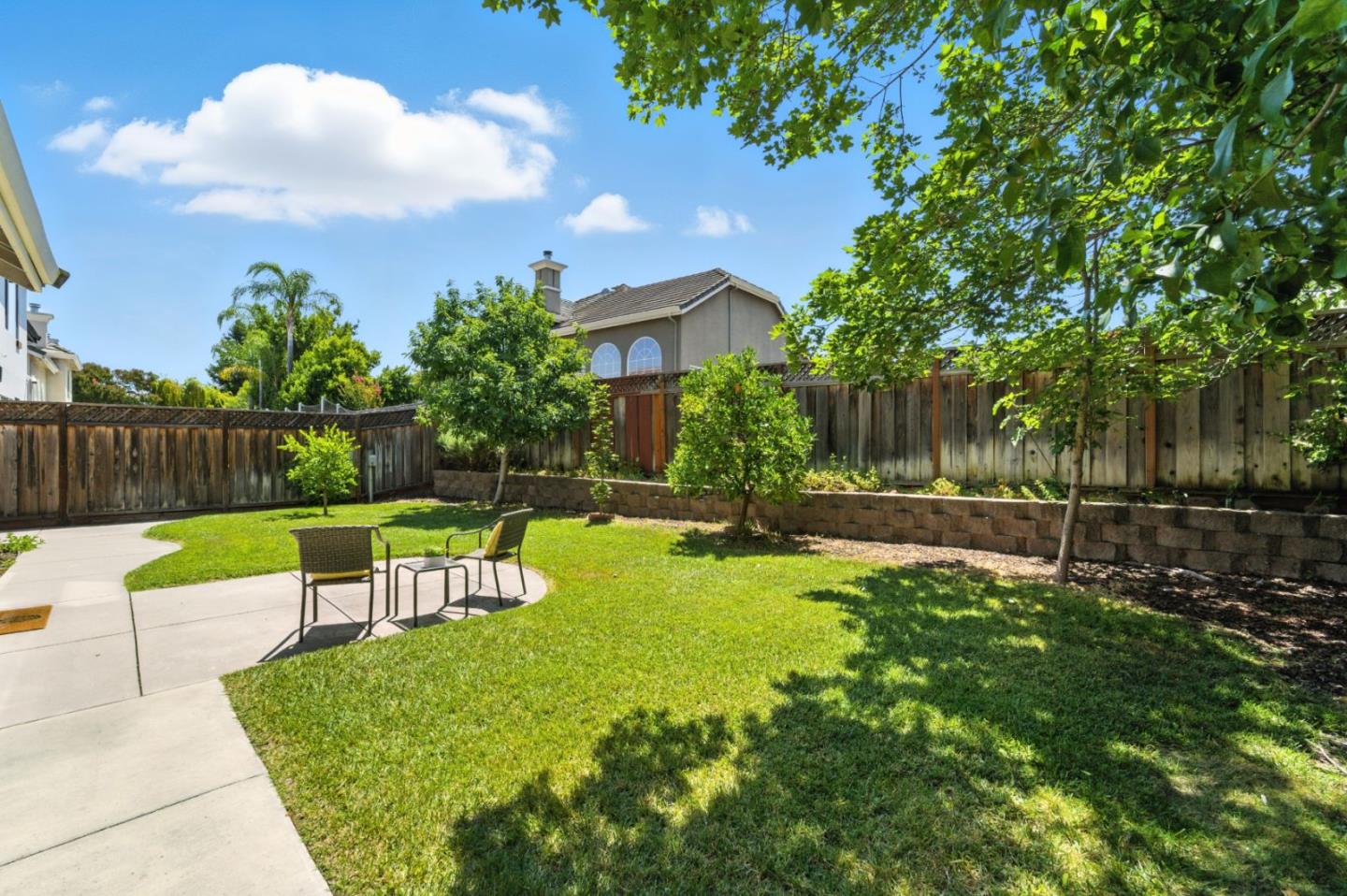 Detail Gallery Image 36 of 44 For 1480 Finch Ln, Gilroy,  CA 95020 - 4 Beds | 3 Baths