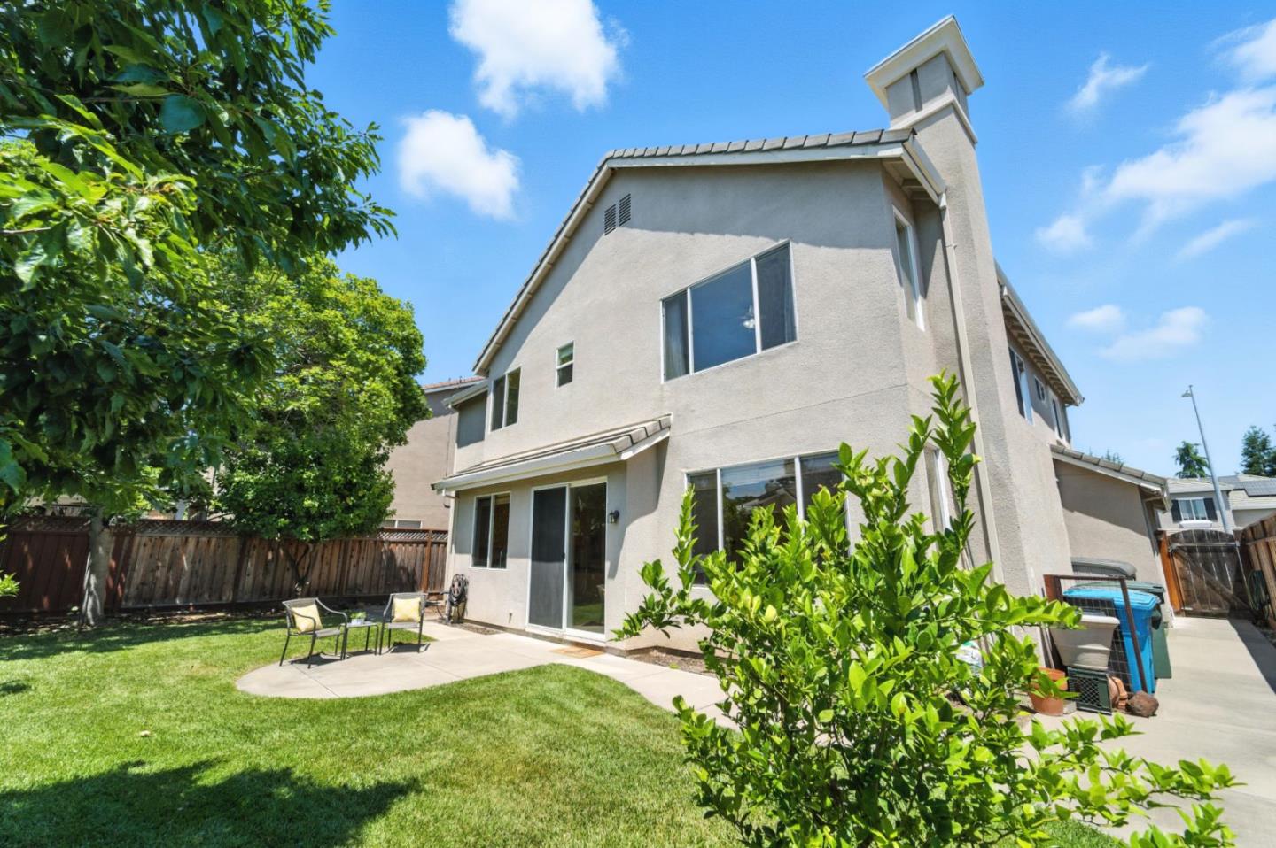 Detail Gallery Image 37 of 44 For 1480 Finch Ln, Gilroy,  CA 95020 - 4 Beds | 3 Baths