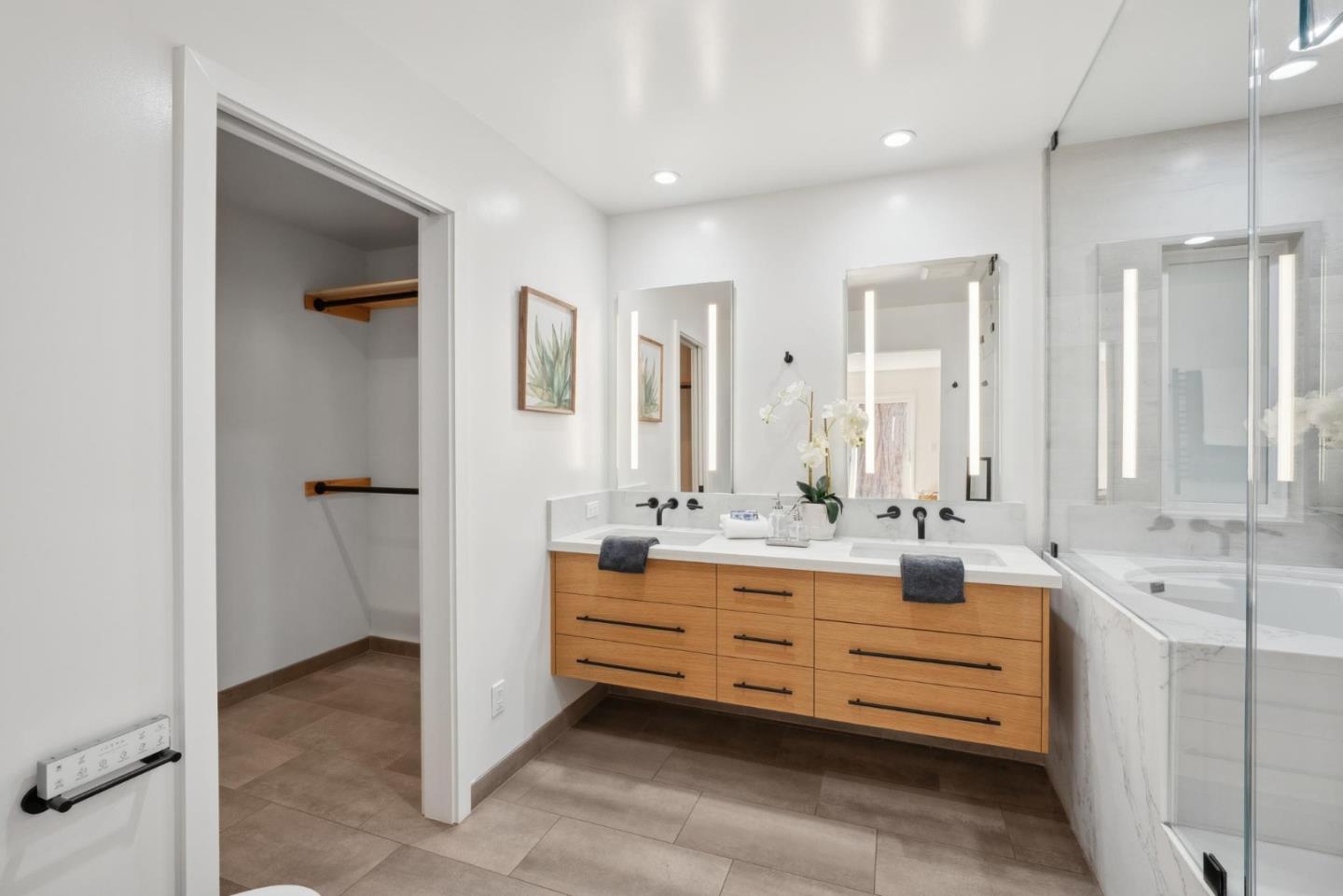 Detail Gallery Image 28 of 55 For 16306 Redwood Lodge Rd, Los Gatos,  CA 95033 - 3 Beds | 2 Baths