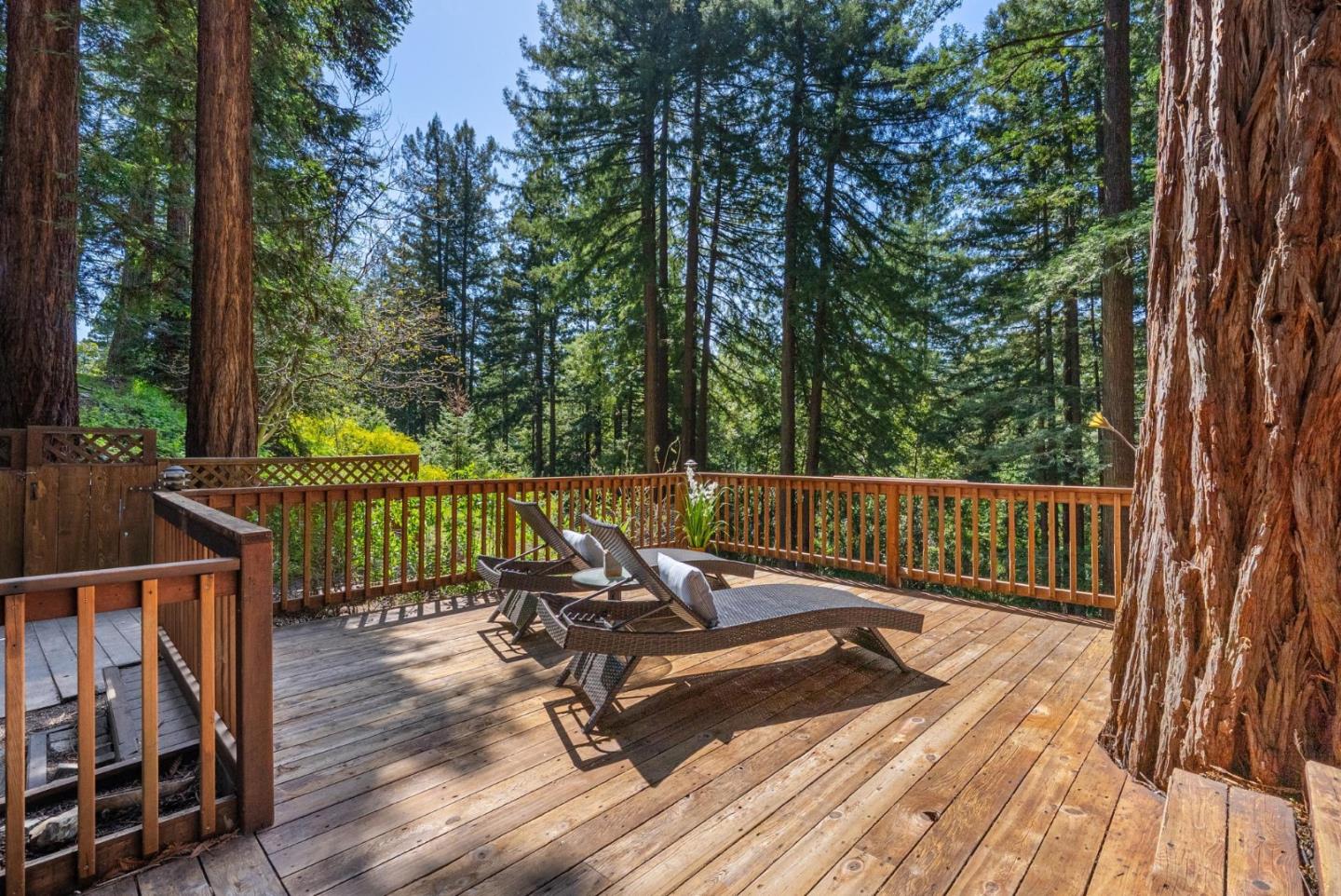 Detail Gallery Image 3 of 55 For 16306 Redwood Lodge Rd, Los Gatos,  CA 95033 - 3 Beds | 2 Baths