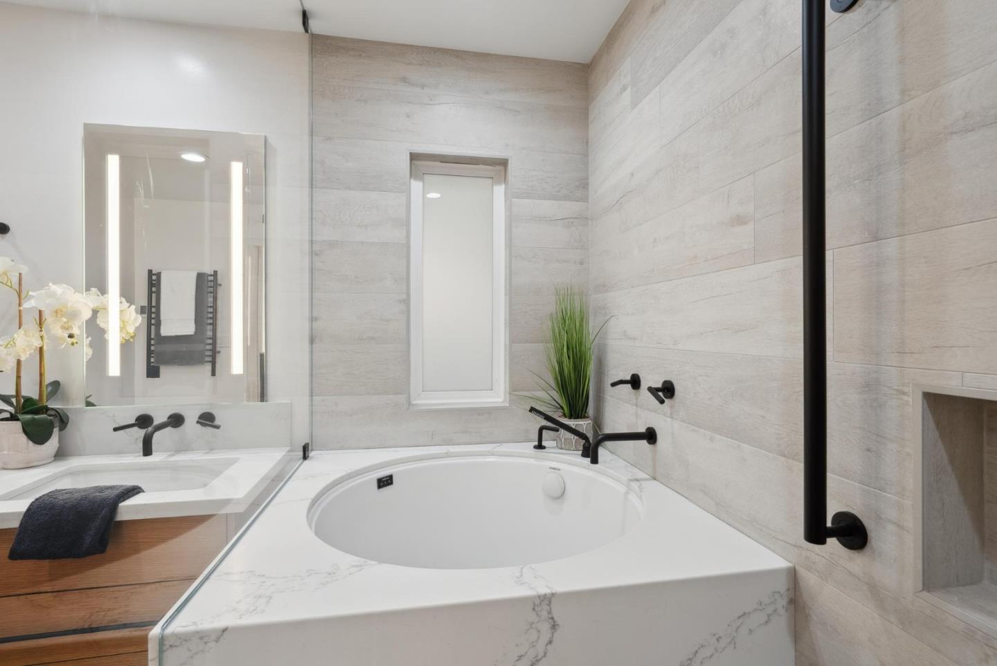 Detail Gallery Image 31 of 55 For 16306 Redwood Lodge Rd, Los Gatos,  CA 95033 - 3 Beds | 2 Baths