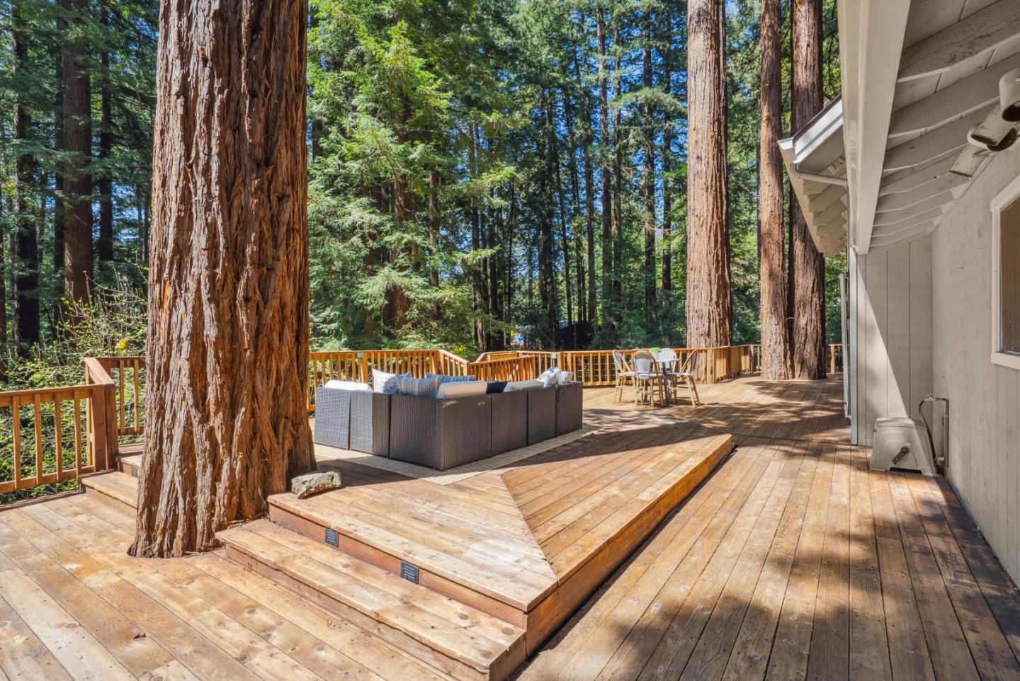Detail Gallery Image 43 of 55 For 16306 Redwood Lodge Rd, Los Gatos,  CA 95033 - 3 Beds | 2 Baths